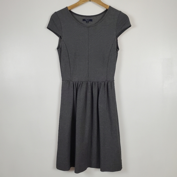 Madewell Dresses & Skirts - Madewell dress, gray with cap sleeves XS